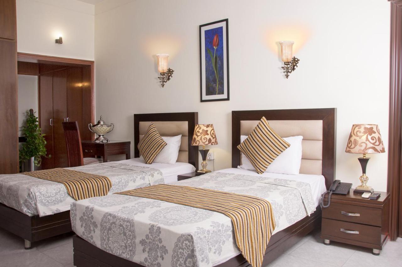 Royal Elegance Hotel Lahore Luaran gambar