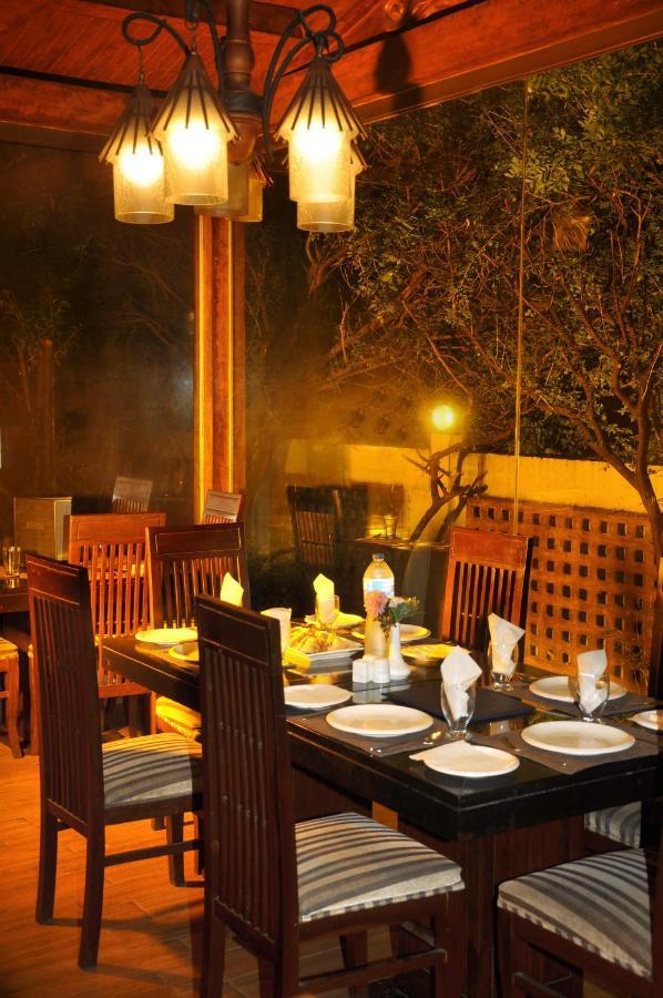 Royal Elegance Hotel Lahore Luaran gambar