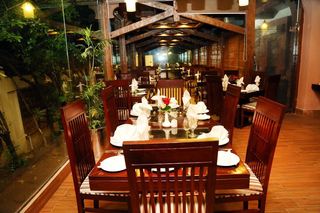 Royal Elegance Hotel Lahore Luaran gambar