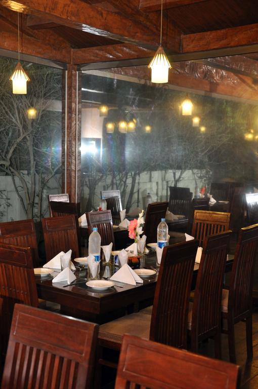 Royal Elegance Hotel Lahore Luaran gambar