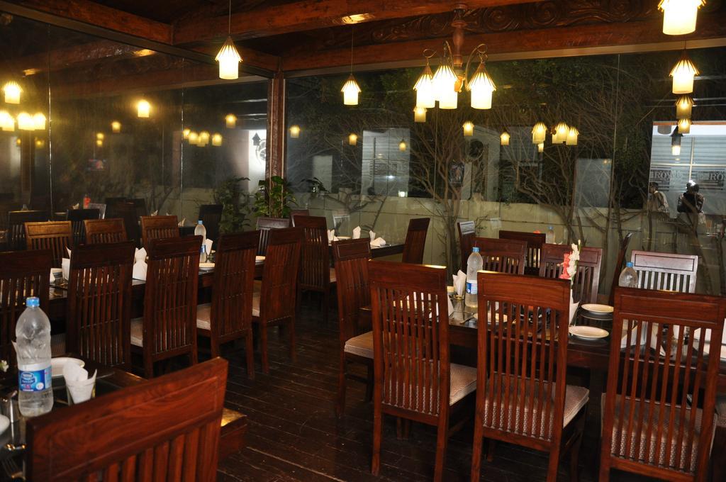 Royal Elegance Hotel Lahore Luaran gambar